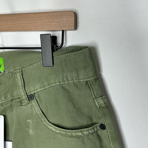 SANDRINE ROSE Army Green Short Shorts NWT in Size 30 - Picture 7 of 8